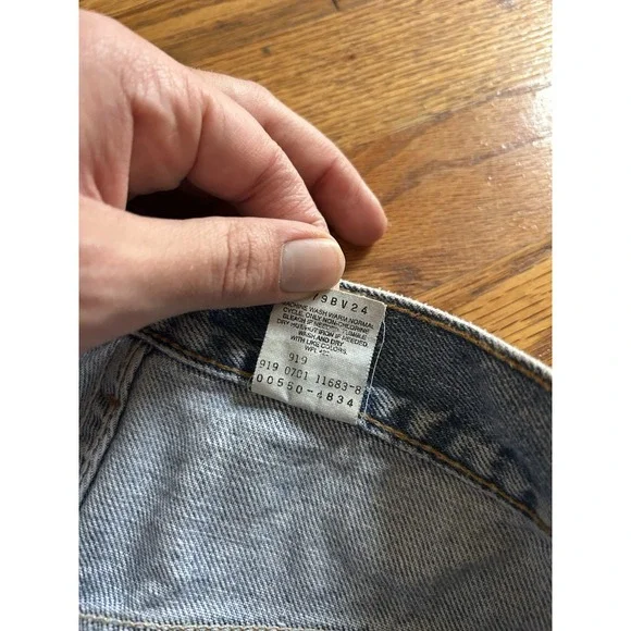 Vintage Levi's Mens 550 Blue Jeans Size 34x32 Relaxed Fit Denim Skater Y2K - Picture 6 of 9
